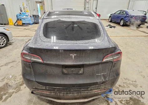 2022 Tesla Model Y из США, поврежденный, VIN 7SAYGDEE0NF319131